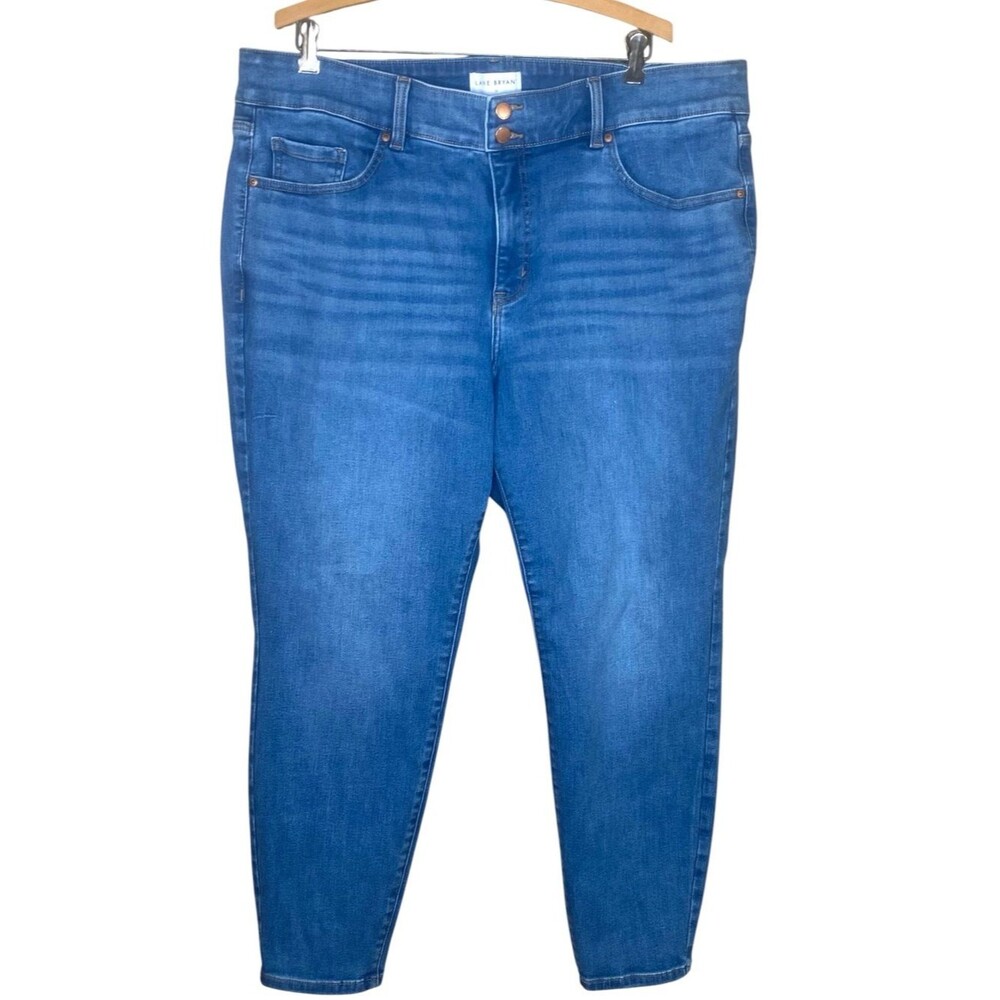 Lane Bryant Slim Fit Jeans Tappered Leg High Rise 5 Pocket Design SZ 22